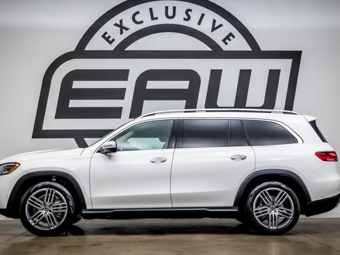 Used 2024 Mercedes-Benz GLS 450 4MATIC image 5