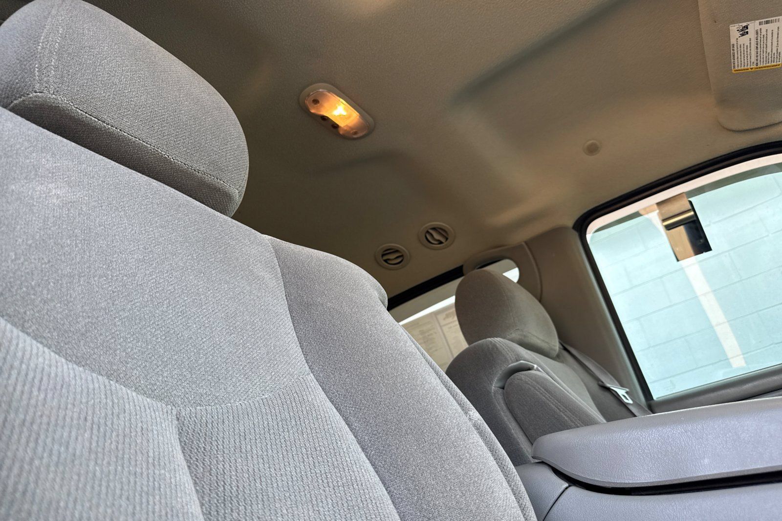 Used 2005 GMC Yukon SLE AWD/4WD image 16