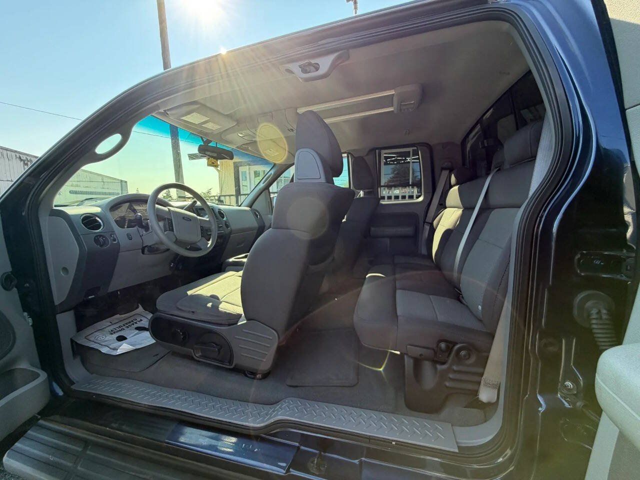 Used 2005 Ford F150 XL AWD/4WD image 14