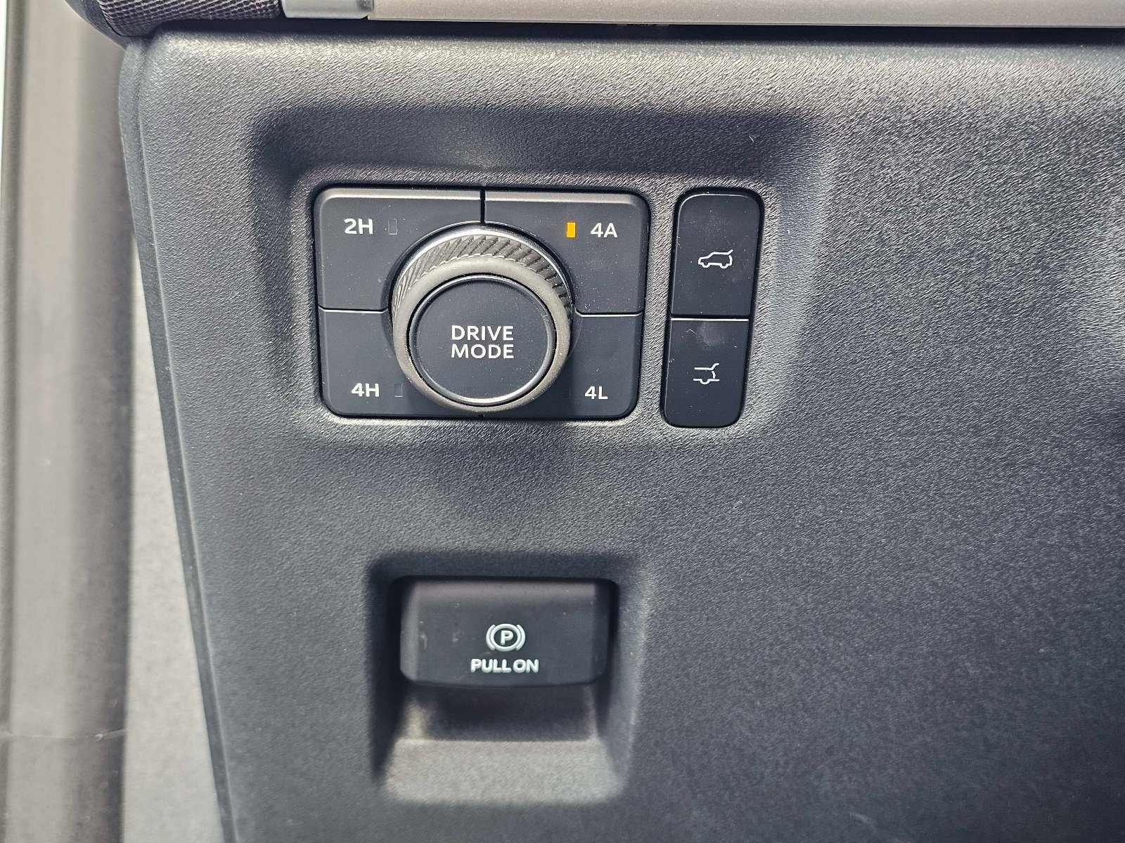 Used 2025 Ford Expedition Max Active AWD/4WD image 20