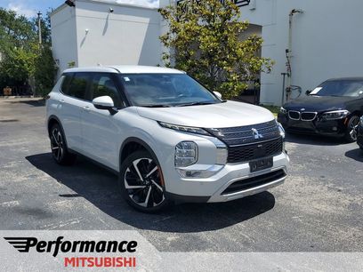 Used 2024 Mitsubishi Outlander SE