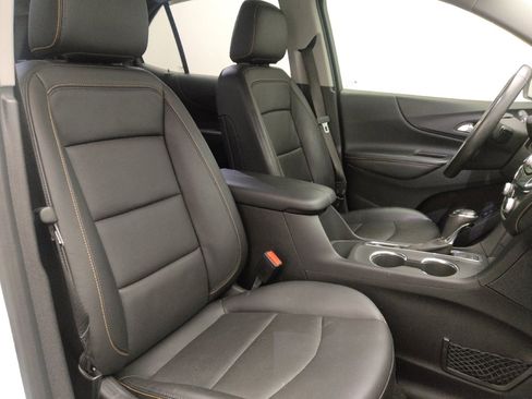 Used 2018 Chevrolet Equinox Premier image 21