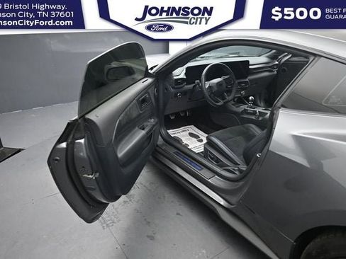 Used 2024 Ford Mustang Dark Horse RWD image 18