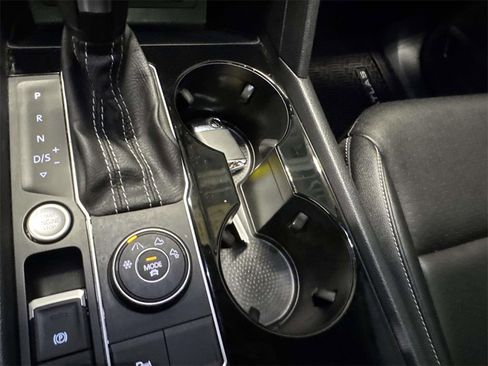 Used 2023 Volkswagen Atlas SE image 26