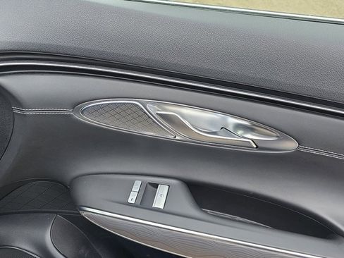 Used 2022 Genesis GV70 2.5T w/ Advanced Package image 12