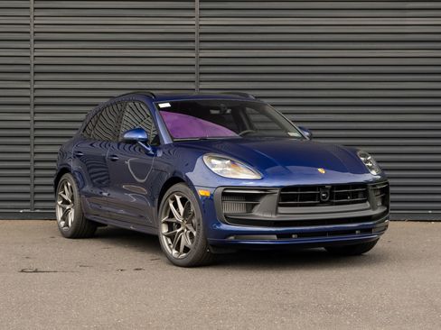 New 2026 Porsche Macan GTS AWD/4WD image 10