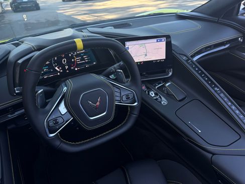 Used 2023 Chevrolet Corvette Stingray Premium Conv RWD image 55