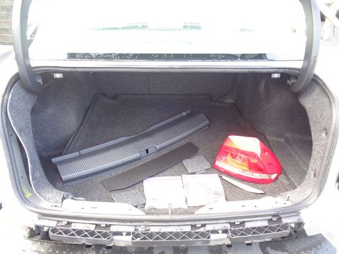 Used 2013 Volkswagen Passat 2.5 SE image 15