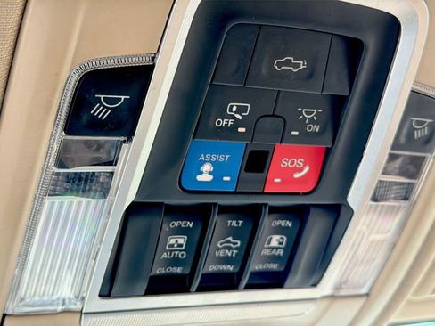 Used 2022 RAM 3500 Limited image 29