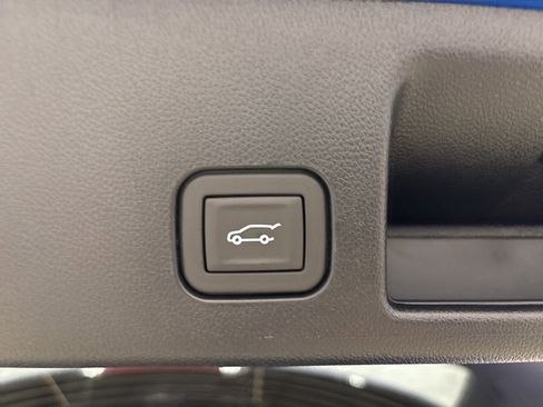 New 2026 Chevrolet Equinox EV LT image 34