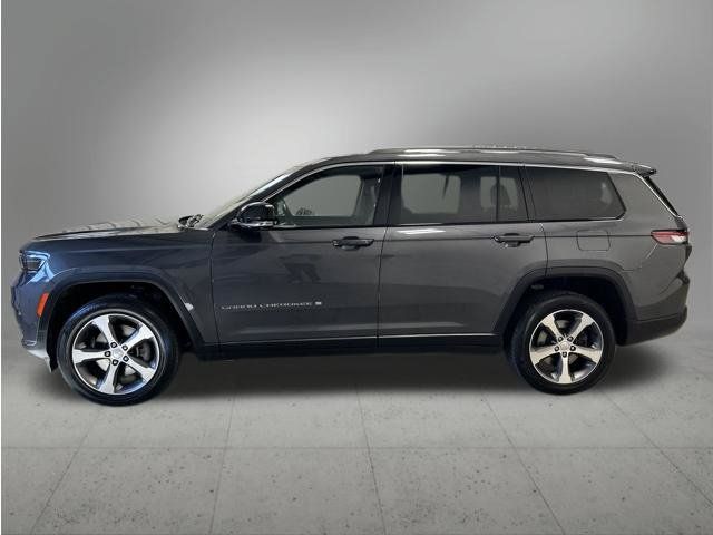 Used 2023 Jeep Grand Cherokee L Limited w/ Luxury Tech Group II AWD/4WD image 2