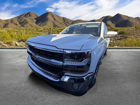 Used 2018 Chevrolet Silverado 1500 LT w/ All Star Edition RWD image 14