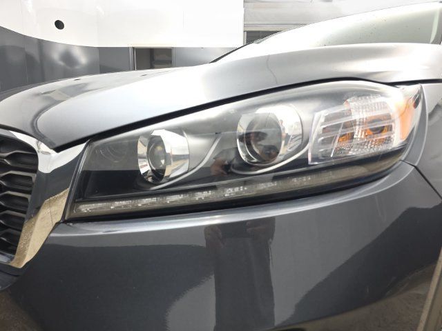Used 2020 Kia Sorento FWD V6 image 32