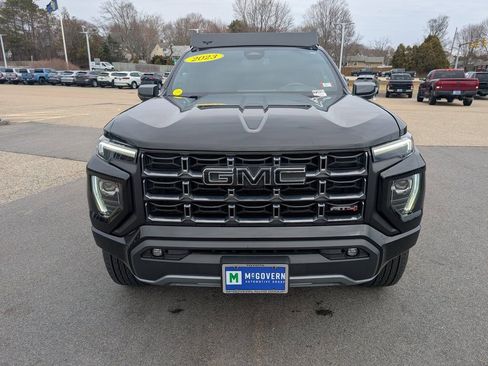 Used 2023 GMC Canyon AT4 w/ AT4 Premium Package image 9
