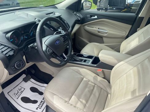 Used 2018 Ford Escape Titanium FWD image 11