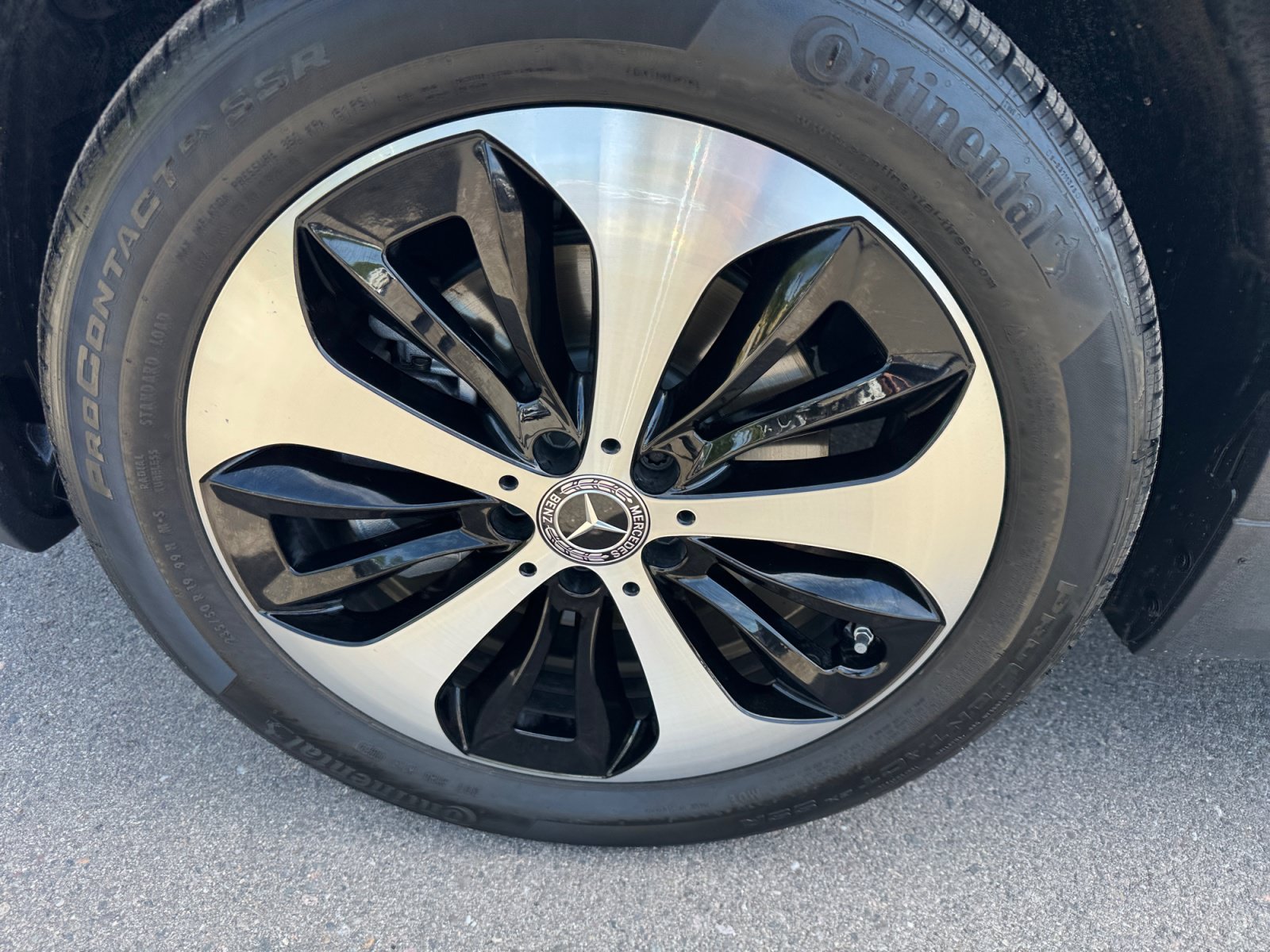 Used 2025 Mercedes-Benz GLA 250 4MATIC image 26