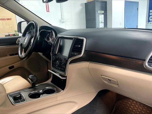 Used 2014 Jeep Grand Cherokee Limited w/ Trailer Tow Group IV AWD/4WD image 14