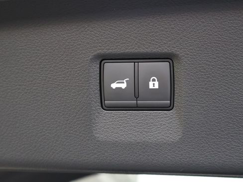 Used 2025 INFINITI QX60 Sensory w/ Cargo Package AWD/4WD image 18