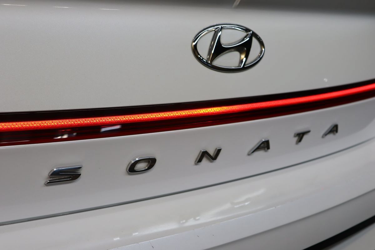 Used 2020 Hyundai Sonata SEL w/ Convenience + Sunroof Package FWD image 20