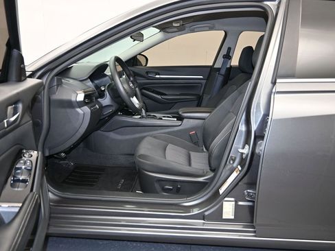 Used 2023 Nissan Altima 2.5 SV image 20