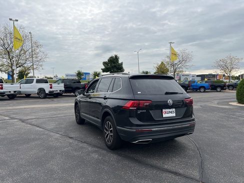 Used 2021 Volkswagen Tiguan SE image 6