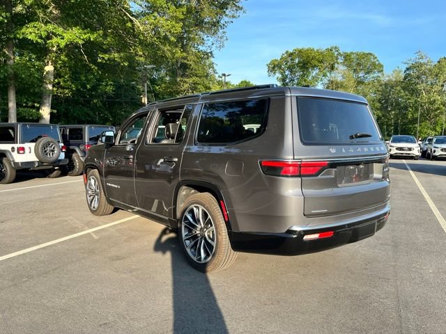 Used 2023 Jeep Wagoneer Series III w/ Premium Group I AWD/4WD image 13
