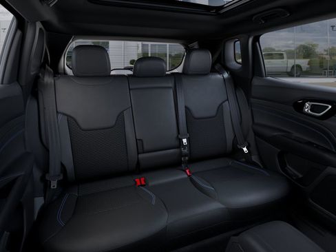 New 2026 Jeep Compass Latitude w/ Quick Order Package 29K image 16