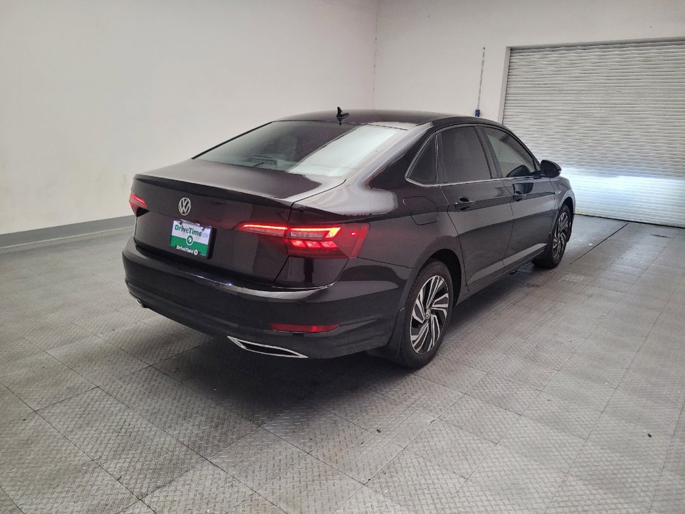 Used 2021 Volkswagen Jetta SEL Premium FWD image 9