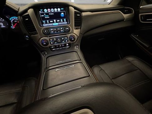 Used 2018 GMC Yukon Denali w/ Denali Ultimate Package image 3