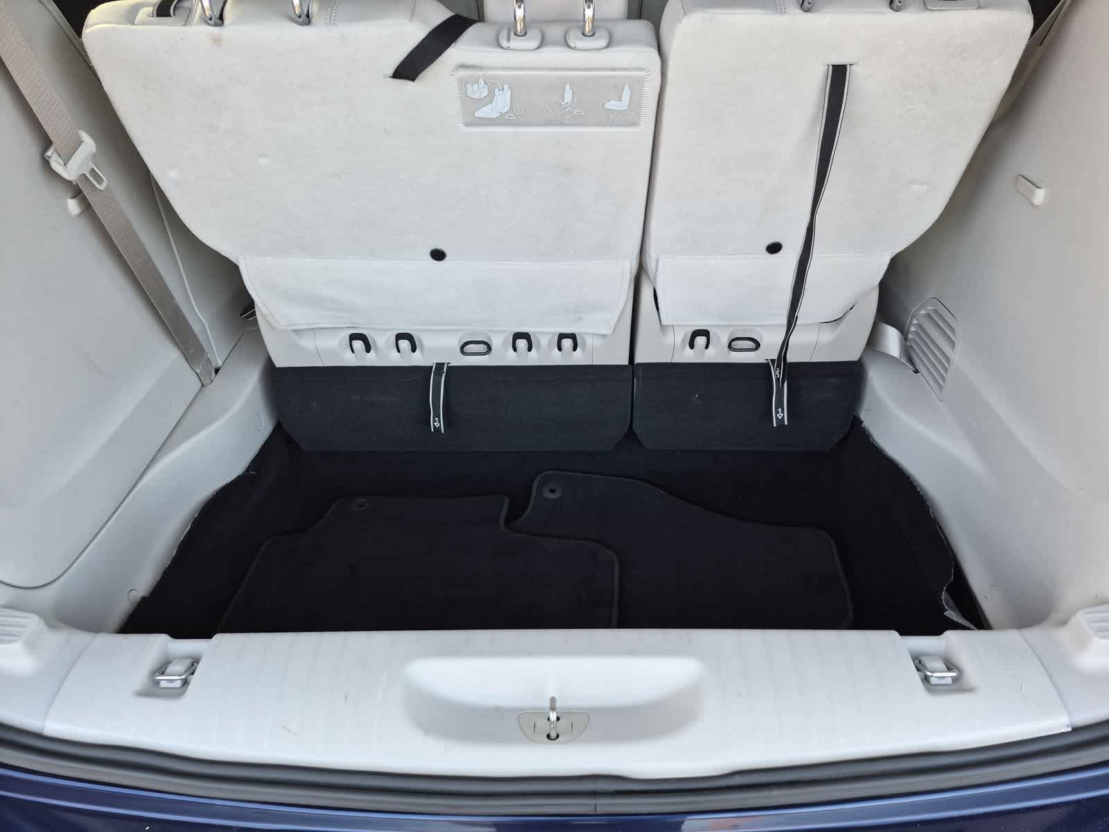 Used 2020 Chrysler Pacifica Touring-L w/ Advanced Safetytec Group FWD image 34