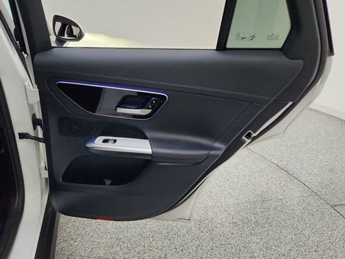 Certified 2024 Mercedes-Benz GLC 300 image 32
