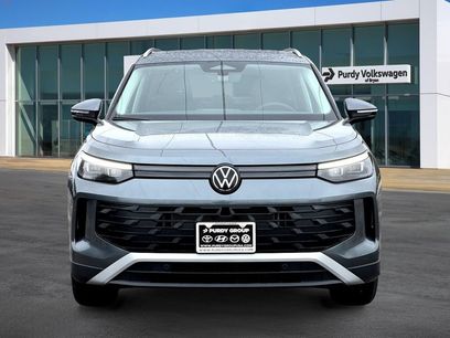 New 2026 Volkswagen Tiguan SE