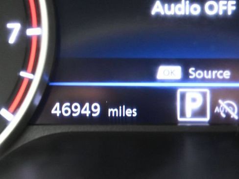 Used 2025 Nissan Sentra SV FWD image 25
