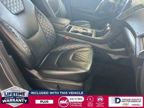 Used 2024 Ford Edge Titanium image 38