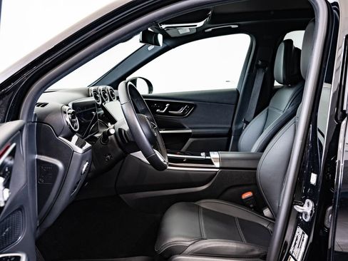 Certified 2025 Mercedes-Benz GLC 300 4MATIC image 23
