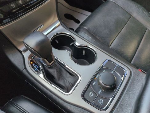 Used 2019 Jeep Grand Cherokee Limited w/ Luxury Group II image 24