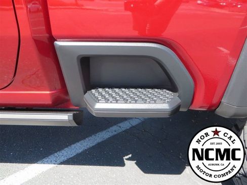 Used 2024 GMC Sierra 2500 Denali w/ Denali Reserve Package image 17