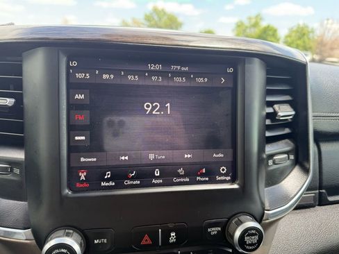 Used 2019 RAM 2500 Laramie AWD/4WD image 18