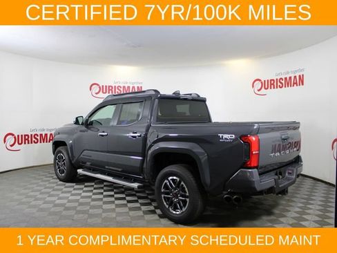 Used 2025 Toyota Tacoma TRD Sport AWD/4WD image 5