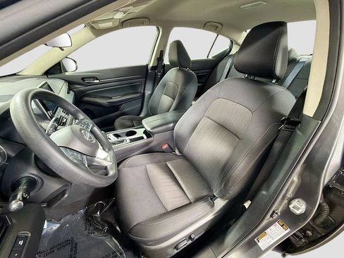 Used 2024 Nissan Altima 2.5 SV FWD image 20