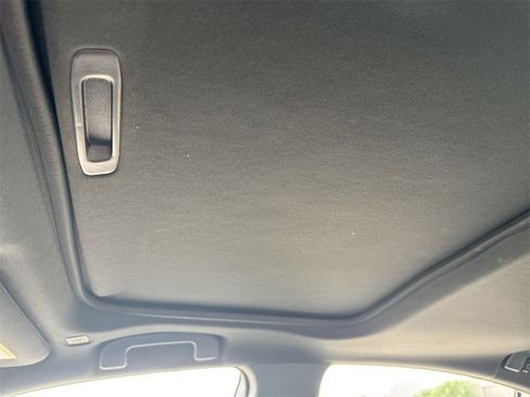 Used 2025 Toyota Camry SE image 20