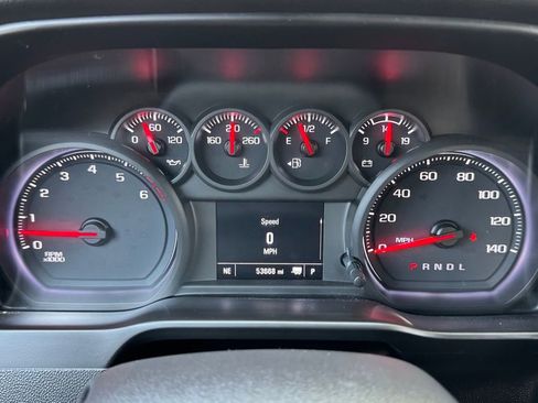 Used 2020 Chevrolet Silverado 1500 Custom w/ Custom Value Package image 11