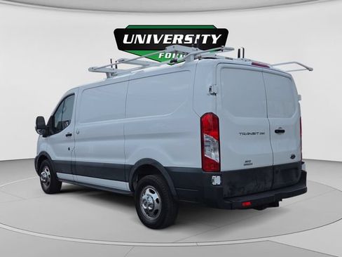 Used 2022 Ford Transit 250 Low Roof AWD image 5