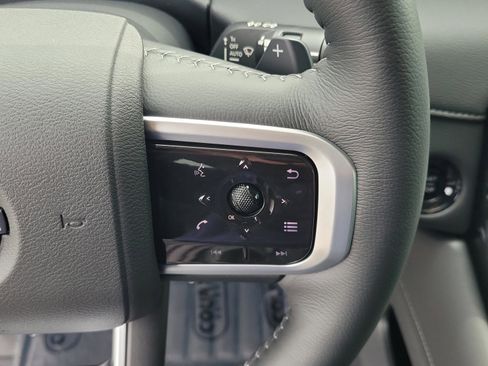 New 2026 Nissan Armada SV image 21