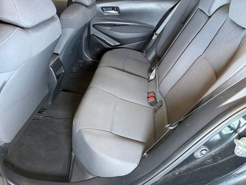 Used 2020 Toyota Corolla LE FWD image 21