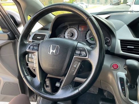 Used 2016 Honda Odyssey Touring Elite image 18