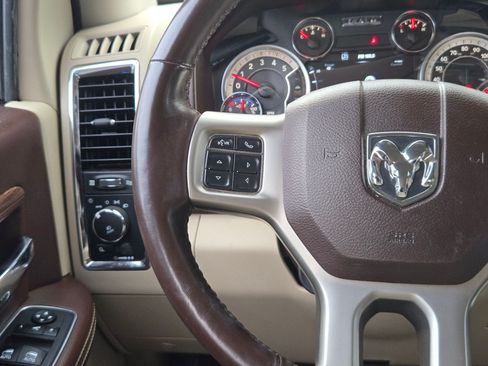 Used 2018 RAM 2500 Laramie w/ Cold Weather Group AWD/4WD image 19