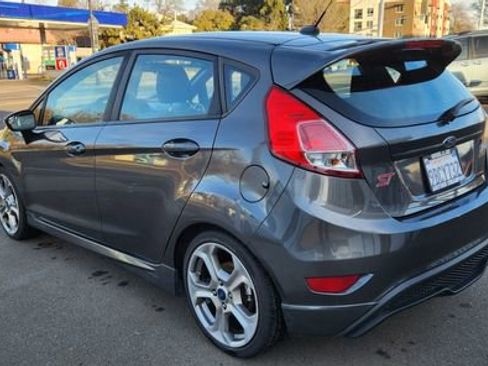 Used 2017 Ford Fiesta ST image 3