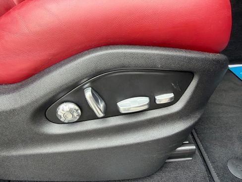 Used 2019 Porsche Cayenne AWD/4WD image 14