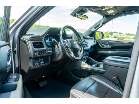 Used 2023 Chevrolet Tahoe High Country AWD/4WD image 11